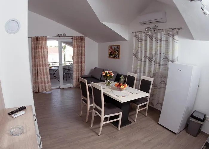 Family-friendly With Swimming Pool Biograd Na Moru, Biograd - 23912 비오그라드나모루