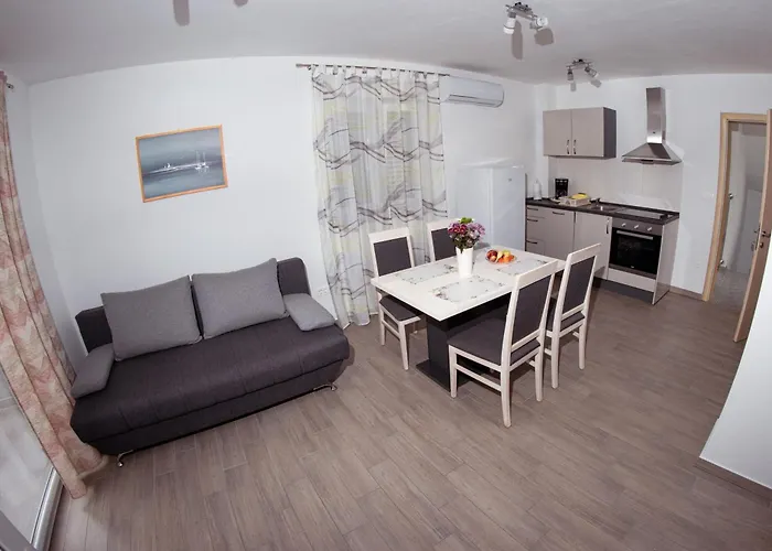 아파트 Family-friendly With Swimming Pool Biograd Na Moru, Biograd - 23912 비오그라드나모루