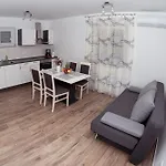 Family-friendly With Swimming Pool Biograd Na Moru, Biograd - 23912 Apartmán