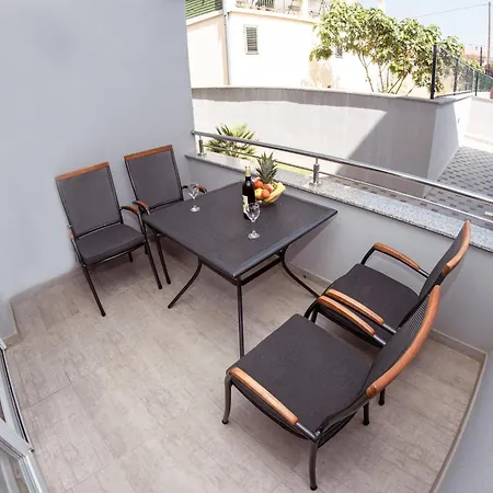 Family-friendly With Swimming Pool Biograd Na Moru, Biograd - 23912 Apartment