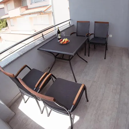 Family-friendly With Swimming Pool Biograd Na Moru, Biograd - 23912 Apartment
