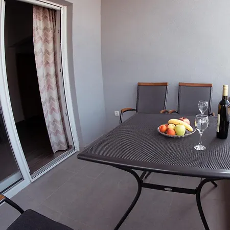Family-friendly With Swimming Pool Biograd Na Moru, Biograd - 23912 Apartment Weißenburg