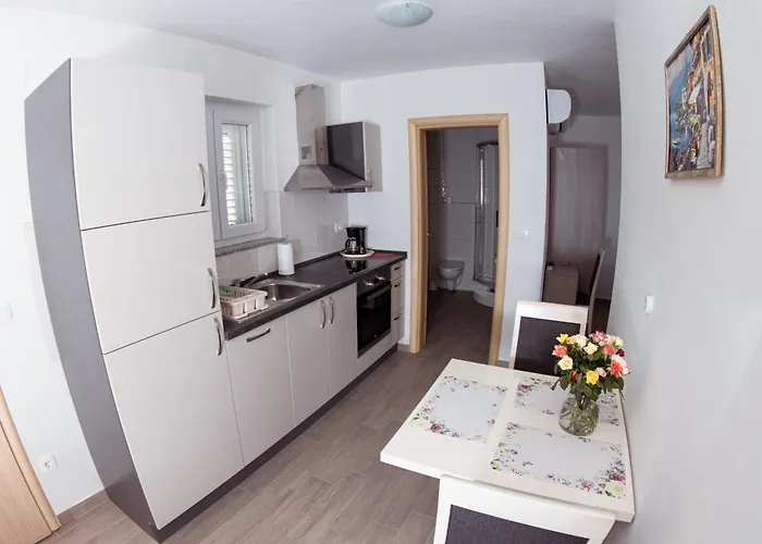 Apartmán Family-friendly With Swimming Pool Biograd Na Moru, Biograd - 23912 *