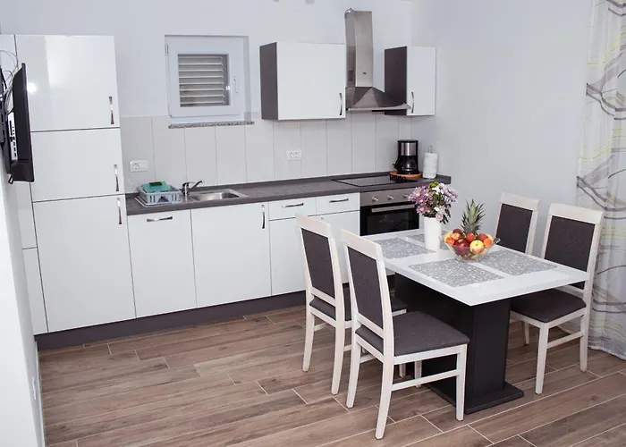 דירה Family-friendly With Swimming Pool Biograd Na Moru, Biograd - 23912 ביוגראד נה מורו